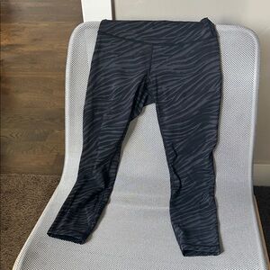 Lululemon Athletica Gray Zebra Pattern Leggings